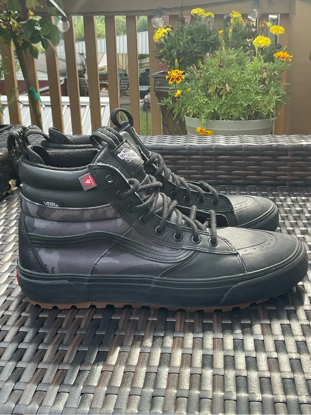 VANS Gray Camo Ultracush Pro MTE. Like New! Men’s 11.5.